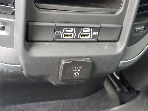 Used 2025 RAM 1500 Big Horn AWD/4WD image 11