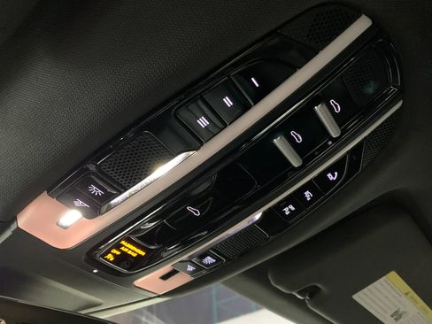 Used 2023 Porsche Panamera 4 Platinum Edition w/ Assistance Package AWD/4WD image 36