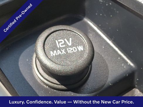 Certified 2023 Volvo XC60 B5 Plus w/ Climate Package AWD/4WD image 27