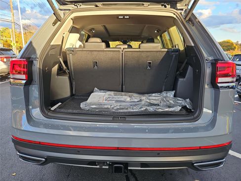New 2026 Volkswagen Atlas SE image 5
