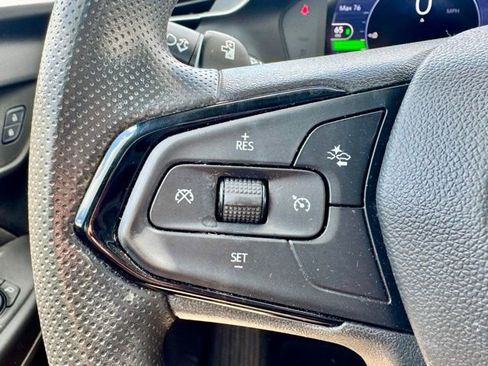 Used 2023 Chevrolet Bolt EUV LT w/ Driver Confidence Package FWD image 19