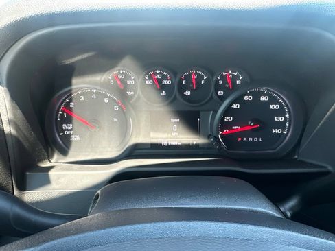 Used 2022 Chevrolet Silverado 1500 Custom Trail Boss AWD/4WD image 2
