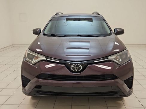 Used 2018 Toyota RAV4 LE FWD image 21