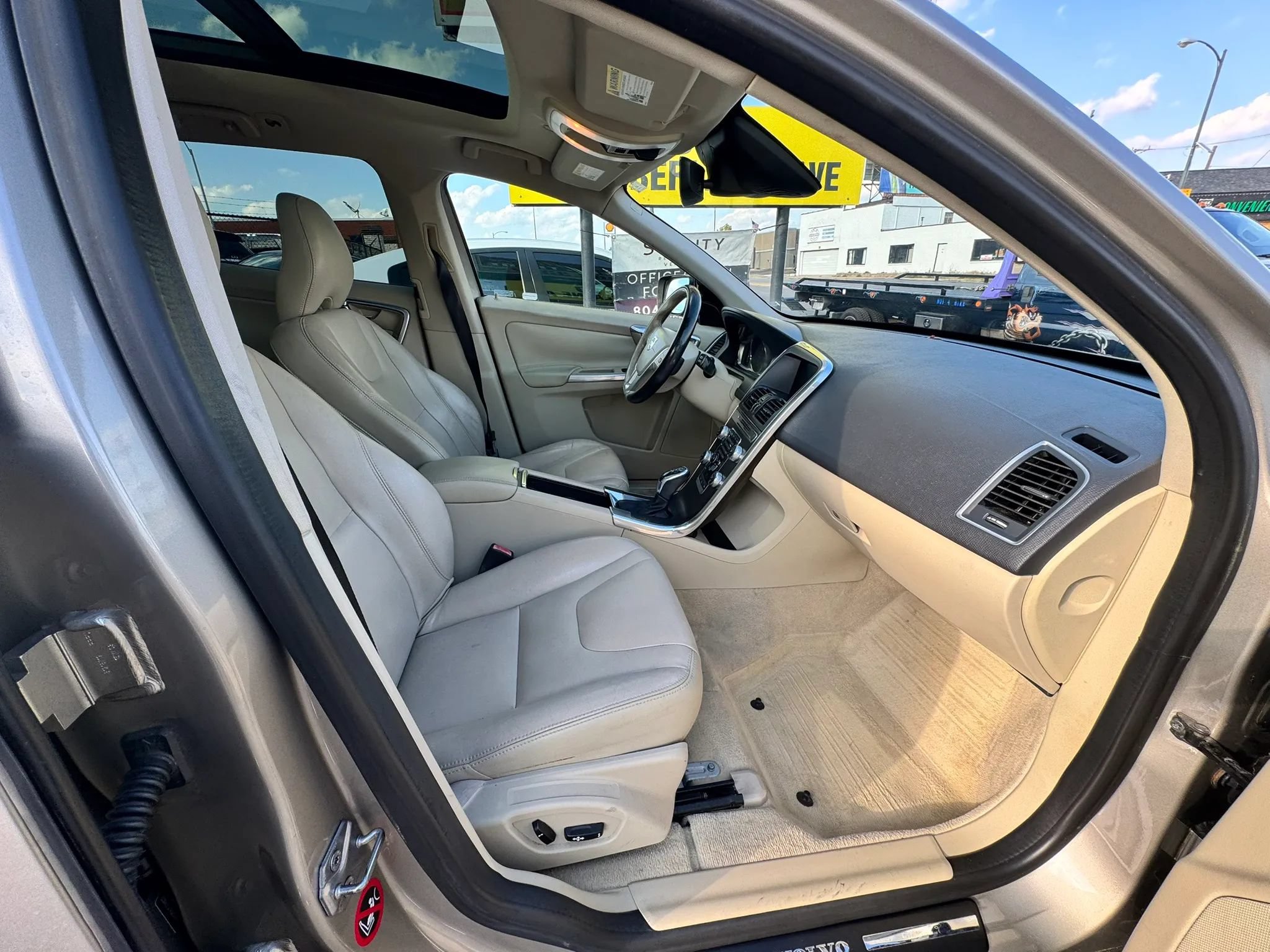 Used 2015 Volvo XC60 T5 Premier FWD image 21