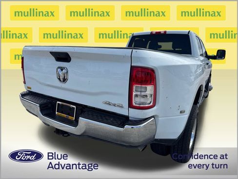Used 2023 RAM 3500 Tradesman w/ Chrome Appearance Group AWD/4WD image 4