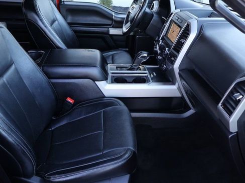Used 2018 Ford F150 Lariat image 12