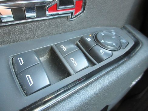 Certified 2025 GMC Sierra 1500 AT4 w/ AT4 Premium Package AWD/4WD image 30