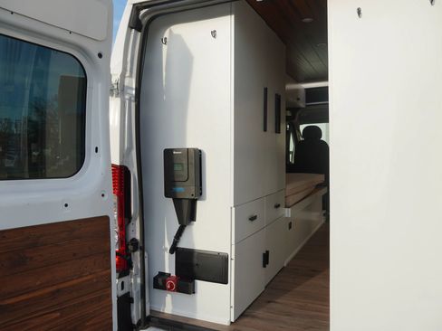 Used 2019 RAM ProMaster 2500 image 17