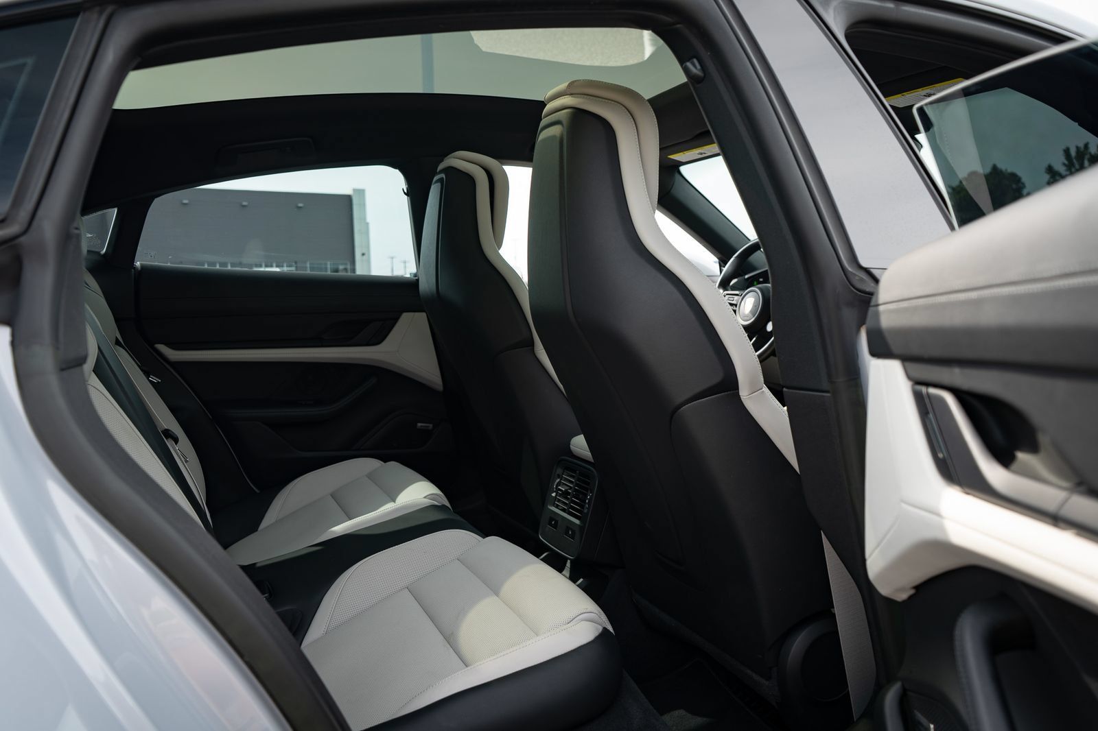 Used 2023 Porsche Taycan RWD image 37