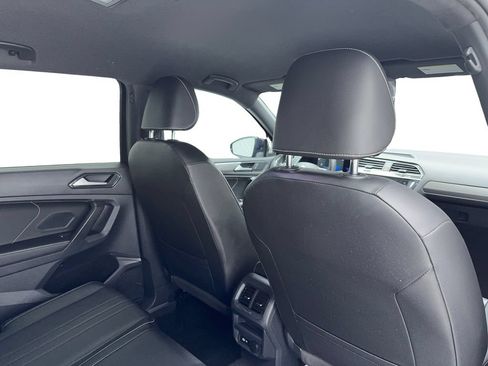 Used 2022 Volkswagen Tiguan SE R-Line FWD image 51