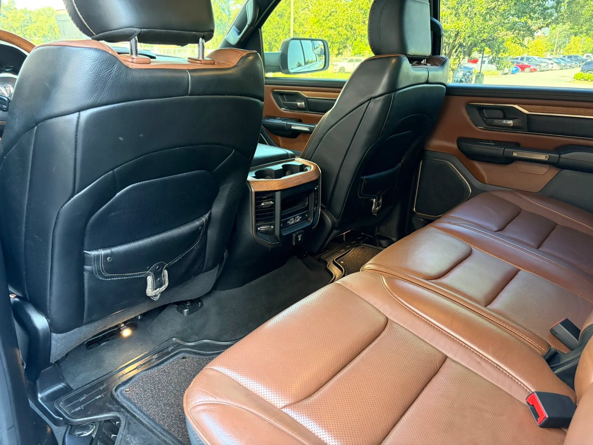 Used 2021 RAM 1500 Limited w/ Body Color Bumper Group AWD/4WD image 16
