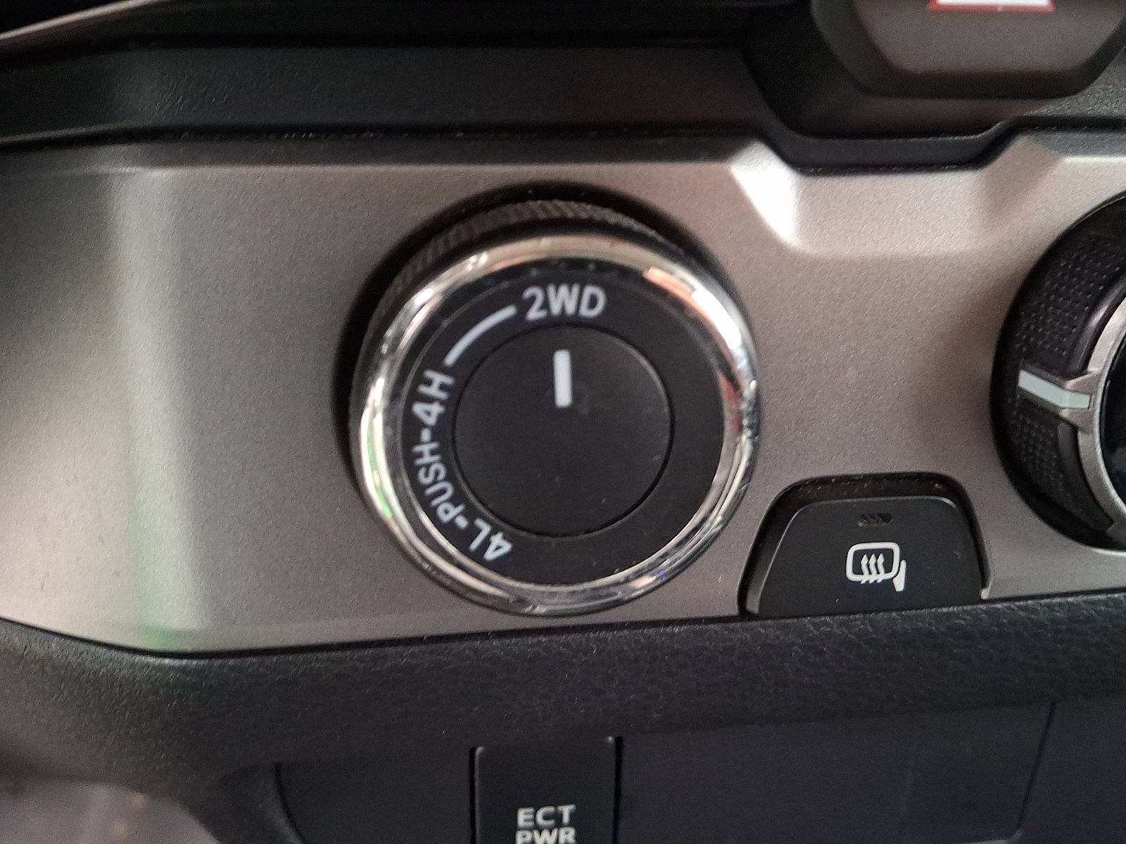 Used 2017 Toyota Tacoma SR5 w/ Tow Package AWD/4WD image 22