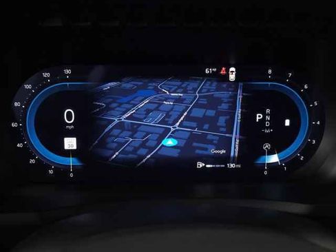 Certified 2025 Volvo XC90 B6 Plus image 22