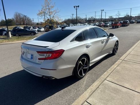 Used 2022 Honda Accord Sport Special Edition image 4