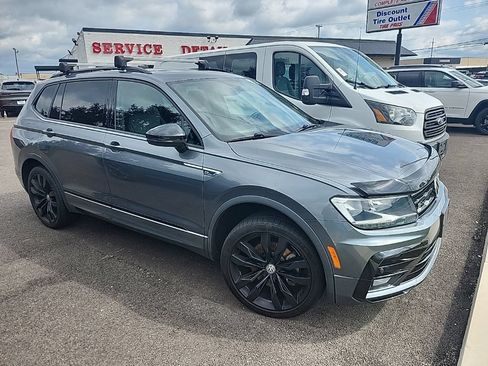Used 2021 Volkswagen Tiguan SE R-Line AWD/4WD image 4