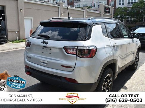 Used 2025 Jeep Compass Trailhawk AWD/4WD image 6