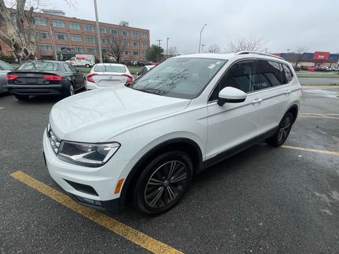 Used 2018 Volkswagen Tiguan SEL image 7