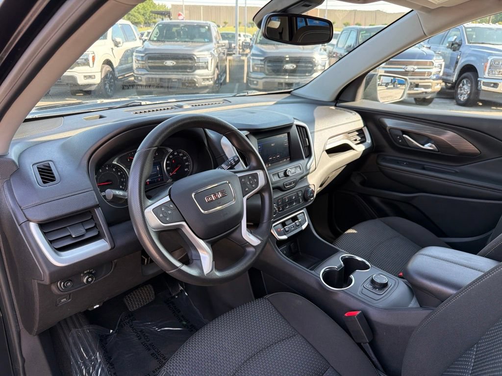 Used 2024 GMC Terrain SLE AWD/4WD image 12