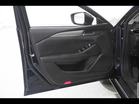 Used 2018 MAZDA MAZDA6 Touring FWD image 4