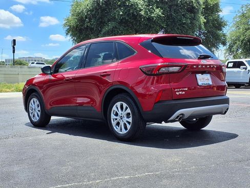 Certified 2025 Ford Escape Active FWD image 8