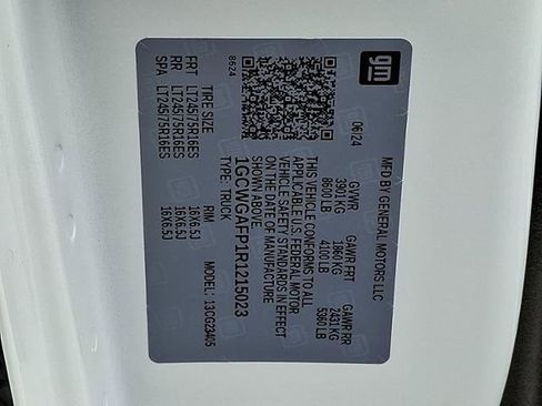 Used 2024 Chevrolet Express 2500 w/ Driver Convenience Package image 27