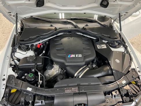 Used 2010 BMW M3 Convertible image 52