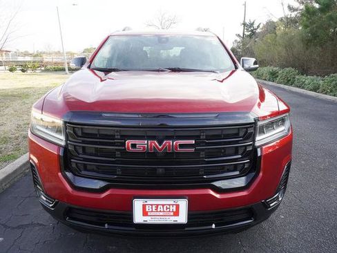 Used 2023 GMC Acadia SLE w/ Driver Convenience Package image 8