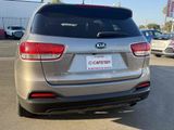 Used 2017 Kia Sorento LX image 5