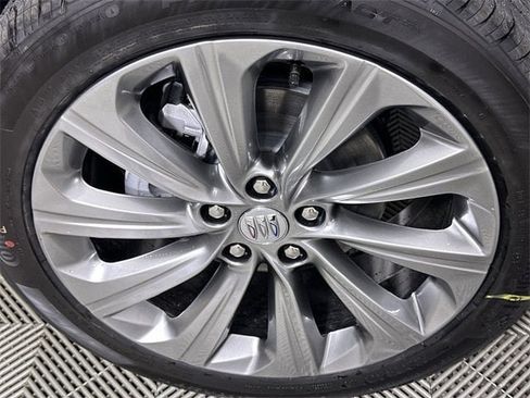 New 2026 Buick Envista Avenir image 34