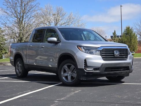 Certified 2023 Honda Ridgeline RTL image 2