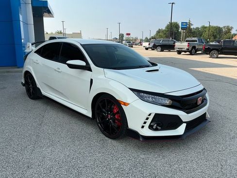Used 2019 Honda Civic Type R image 16