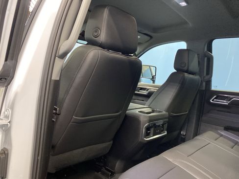 Used 2024 Chevrolet Silverado 2500 LTZ w/ LTZ Convenience Package image 22