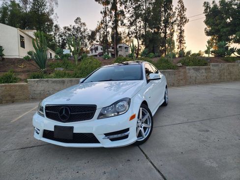 Used 2013 Mercedes-Benz C 250 Coupe image 32