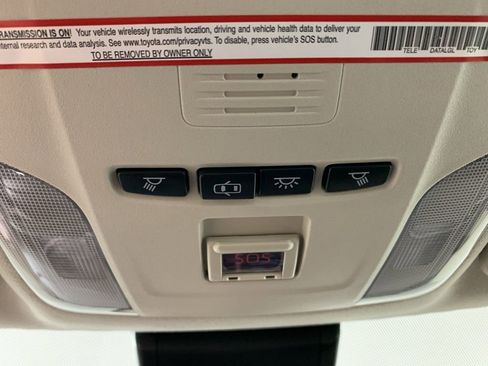 Used 2020 Toyota Corolla LE image 22