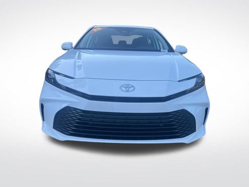 Used 2025 Toyota Camry LE w/ Convenience Package FWD image 2