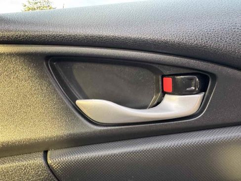 Used 2020 Honda Civic Sport image 35
