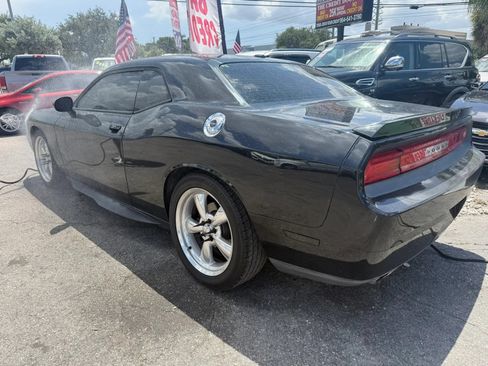 Used 2012 Dodge Challenger R/T RWD image 7
