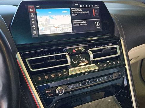 Used 2022 BMW 840i Convertible w/ Comfort Seating Package RWD image 9
