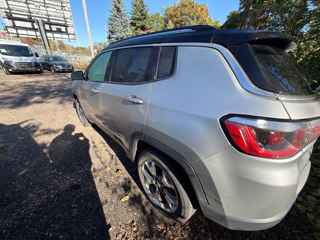 Used 2020 Jeep Compass Limited AWD/4WD image 8