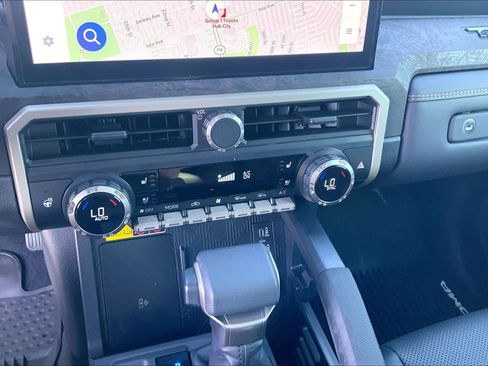 Certified 2026 Toyota Tacoma Limited AWD/4WD image 35