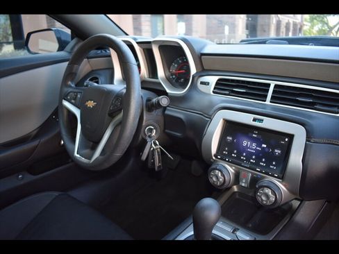 Used 2015 Chevrolet Camaro LS RWD image 30