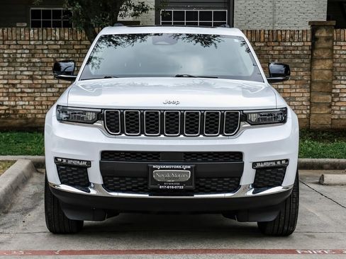 Used 2023 Jeep Grand Cherokee L Limited image 11