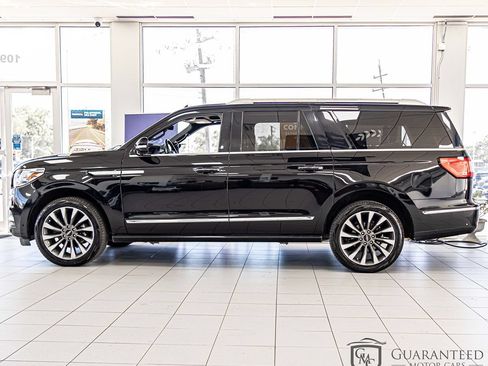 Used 2021 Lincoln Navigator L Reserve AWD/4WD image 6