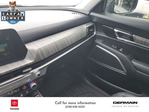 Used 2024 Kia Telluride EX image 36