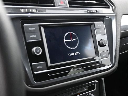 Used 2023 Volkswagen Tiguan S image 19