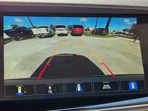 Used 2023 Buick Envision Avenir FWD image 19