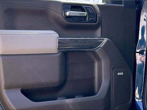 Used 2022 Chevrolet Silverado 1500 LTZ w/ LTZ Premium Package image 20