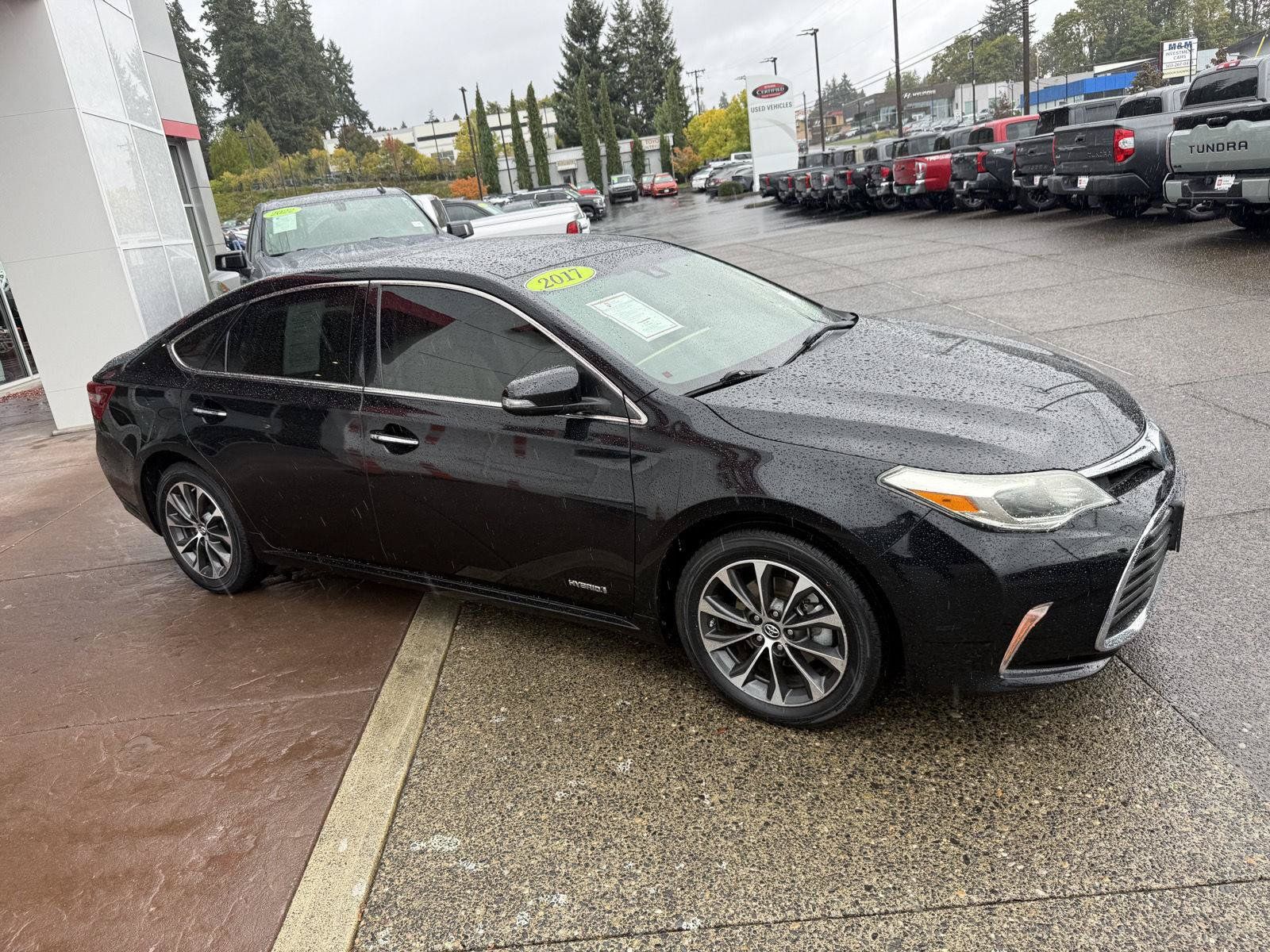 Certified 2017 Toyota Avalon XLE Plus w/ All Weather Liner Package FWD image 8