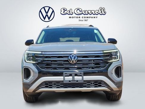 New 2026 Volkswagen Atlas Peak Edition AWD/4WD image 2