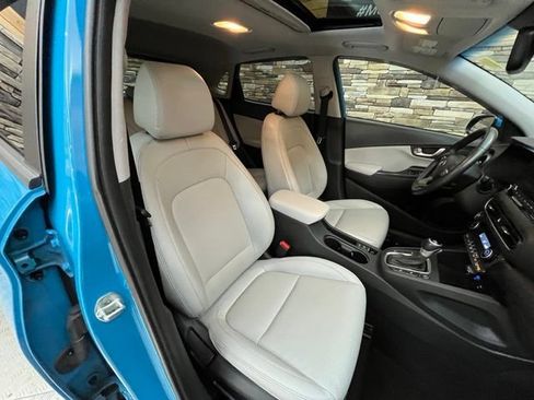 Used 2022 Hyundai Kona Limited AWD/4WD image 42